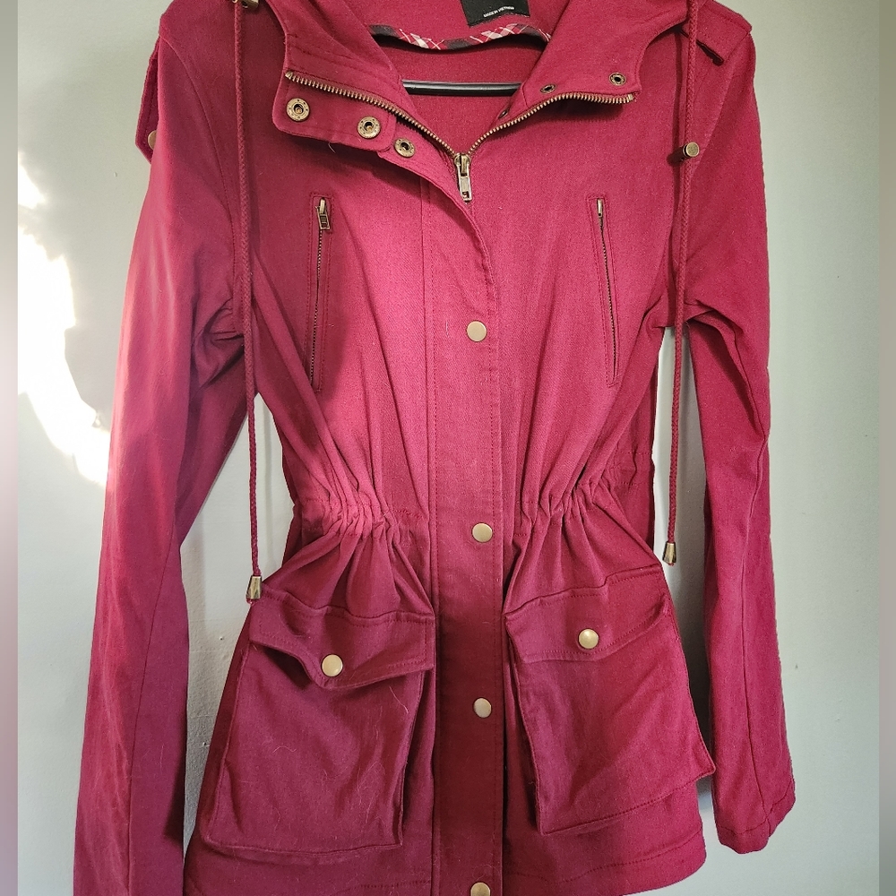 Red jacket - lightweight rain jacket - size small - Eden Society
